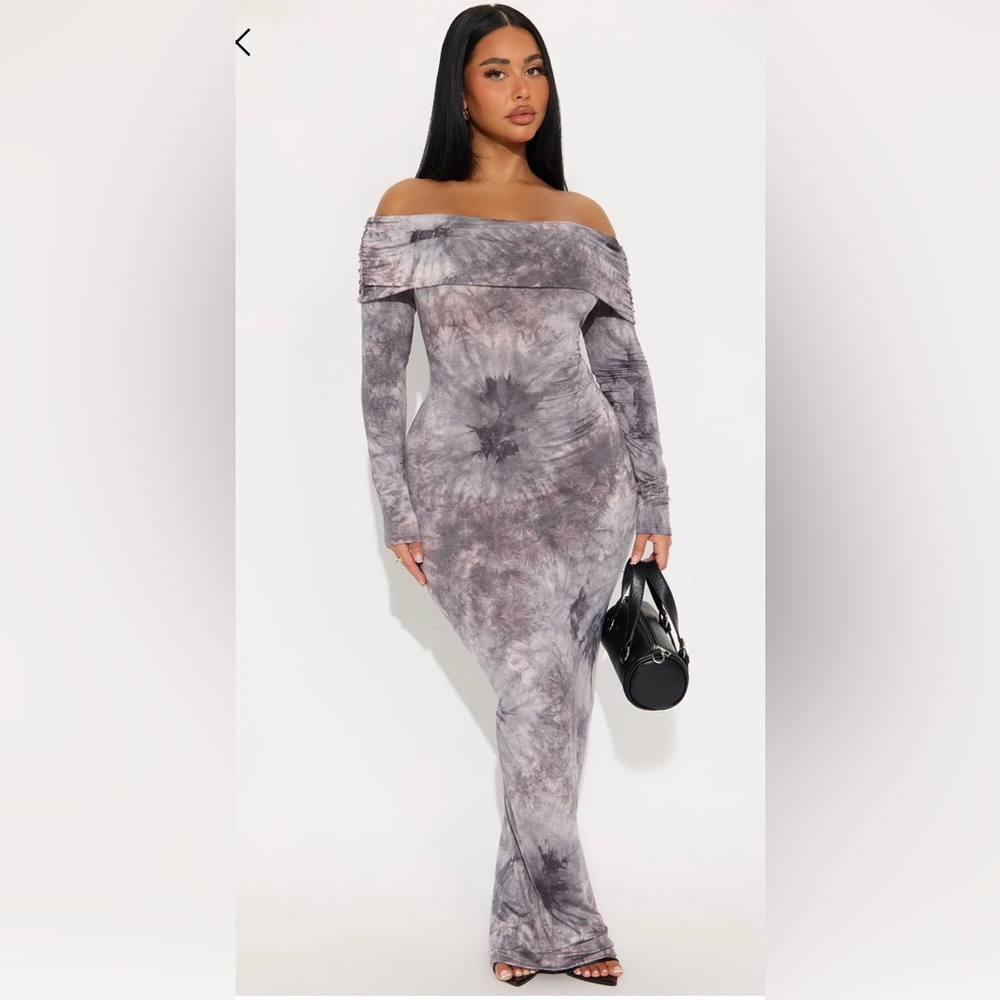 Maxi Tie-Dye Off-Shoulder Dress